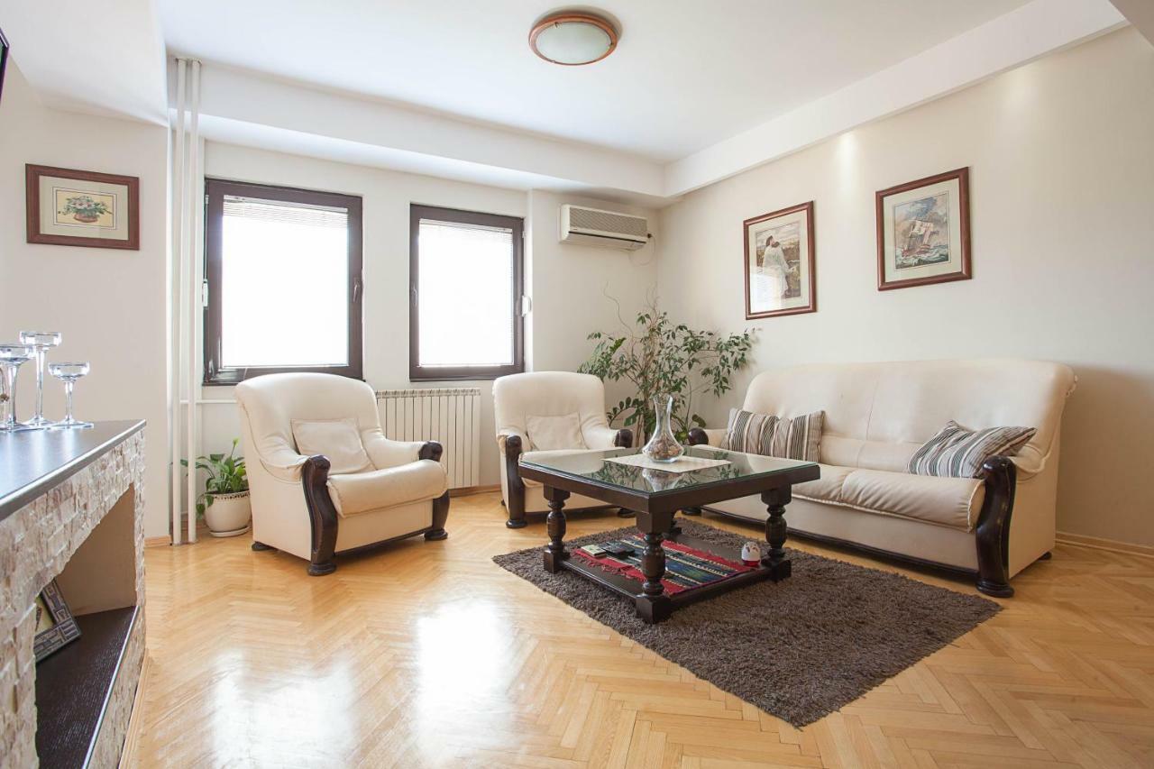 White Apartment Skopie Exterior foto